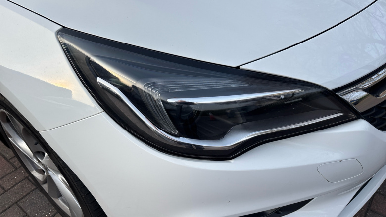 Vauxhall Astra 1.4T 16V 150 SRi 5dr Petrol Hatchback